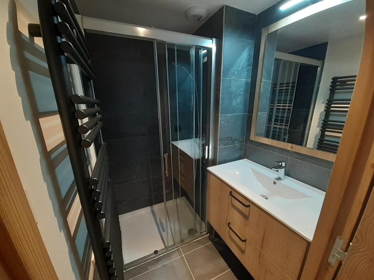 Superbe Appartement T3 4 Etoiles Terrasse Acces Spa Saint-Chaffrey Luaran gambar