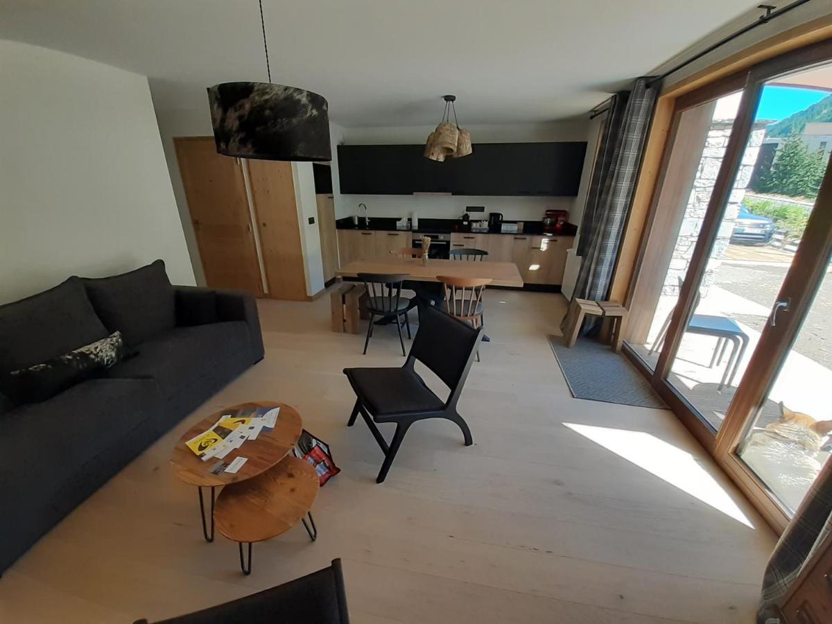 Superbe Appartement T3 4 Etoiles Terrasse Acces Spa Saint-Chaffrey Luaran gambar