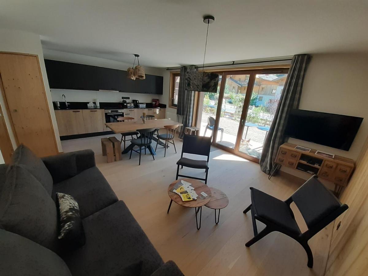 Superbe Appartement T3 4 Etoiles Terrasse Acces Spa Saint-Chaffrey Luaran gambar